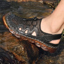 Load image into Gallery viewer, Men&#39;s Rubber Toe Cap Mesh Splicing Slippers Outdoor Water Sandals
