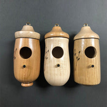 Load image into Gallery viewer, Dotmalls Wooden Hummingbird House
